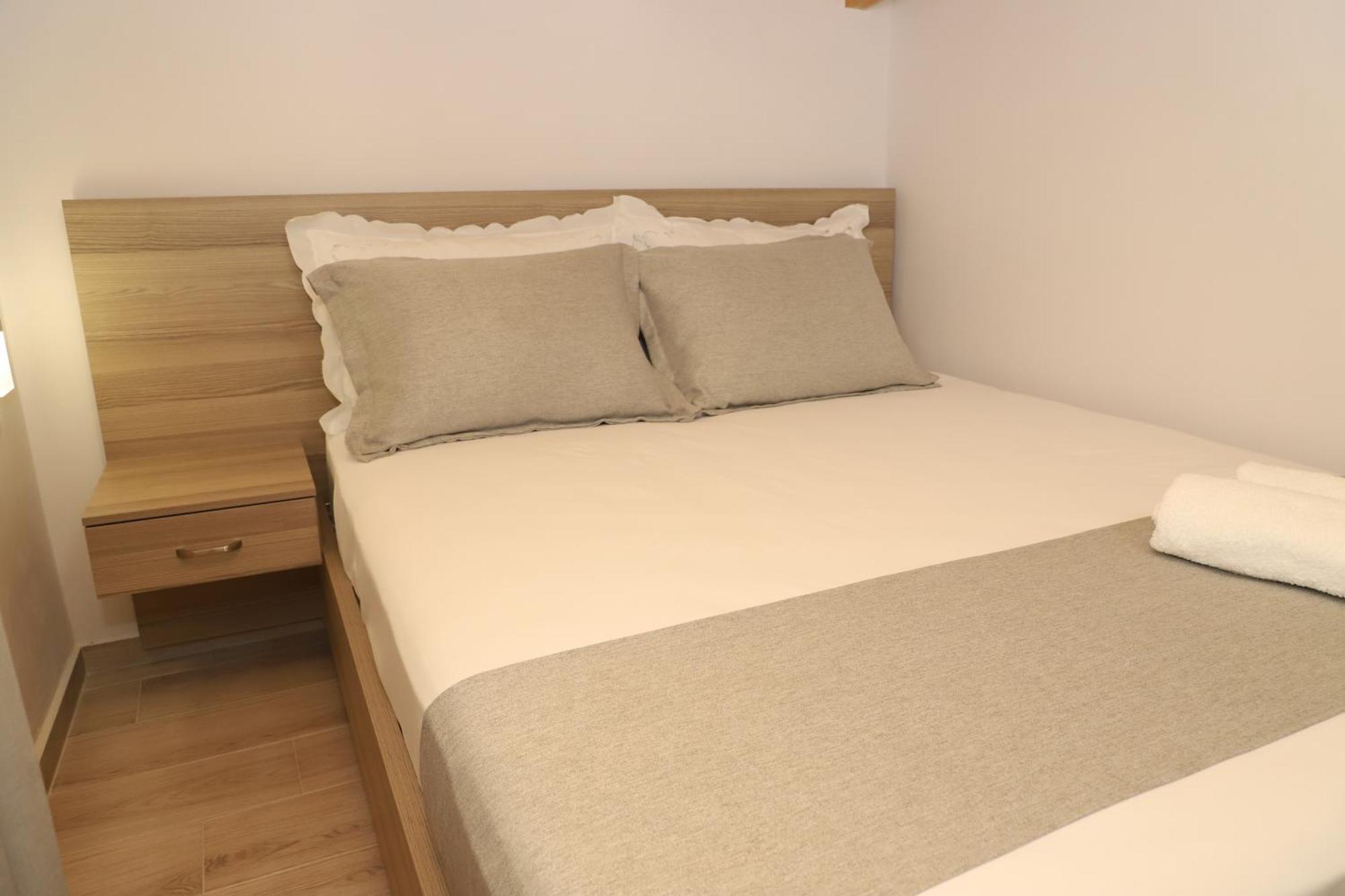 Guesthouse Kazazi Berat Bagian luar foto