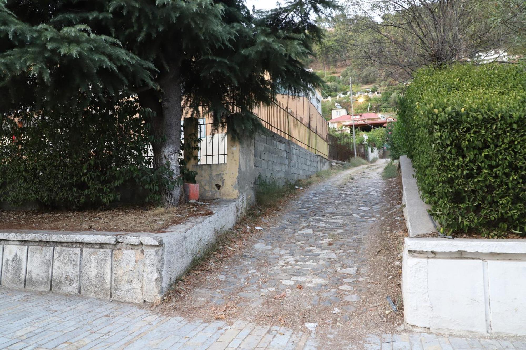 Guesthouse Kazazi Berat Bagian luar foto